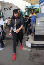 Priyanka Chopra snapped at Airport on 24th Dec 2015